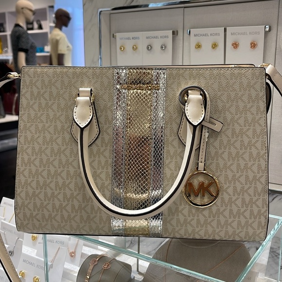 Michael Kors Sheila Medium Signature Logo and Metallic Satchel Crossbody CZ NWT - Picture 5 of 16